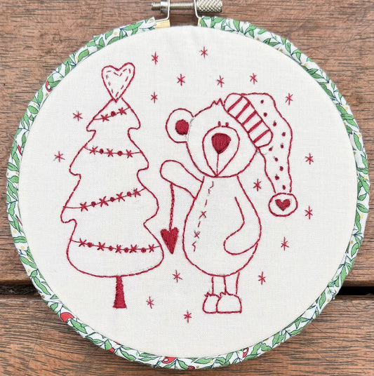 Benjamin & The Tree - Embroidery Decoration Pattern